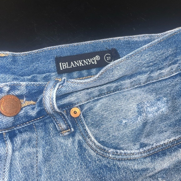 Blank NYC Distressed Shorts- sz 28 - Picture 3 of 4